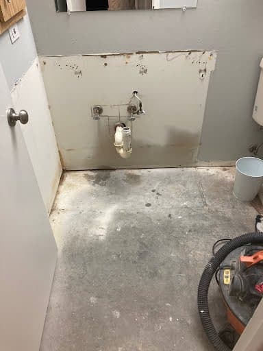 Bathroom Services project photo 9